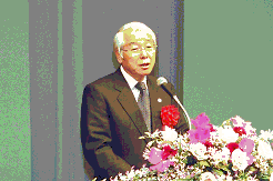 井戸兵庫県知事の画像