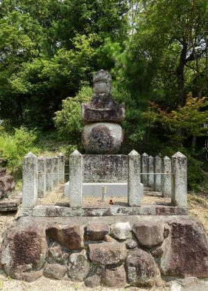 法光寺五輪塔