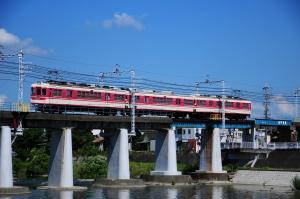 神鉄車両三木上の丸間