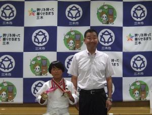 空手吉田咲幸選手と記念撮影