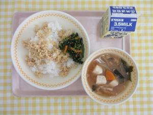 10日大豆のそぼろ丼