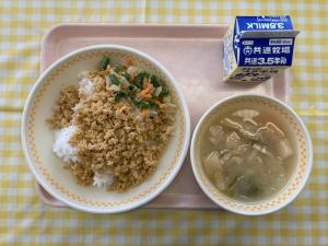 大豆のそぼろ丼