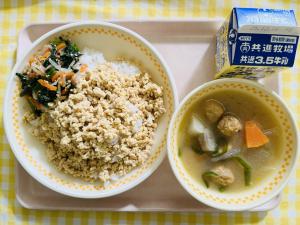 5日大豆のそぼろ丼