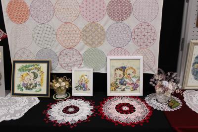 刺しゅう（額縁）ほか