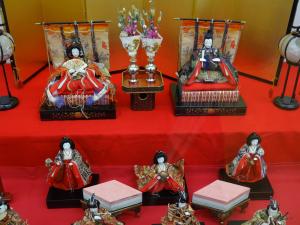 おだいりさまとおひなさま