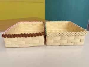 リボンの色：ブラウン・ベージュ