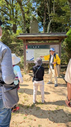 ガイドボランティアみきによる案内の様子
