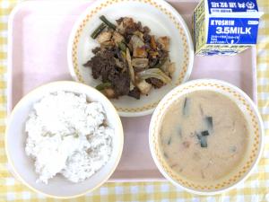 25日牛肉とインゲンの甘辛炒め