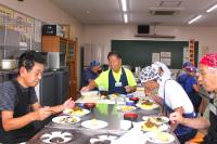 食べている様子二班