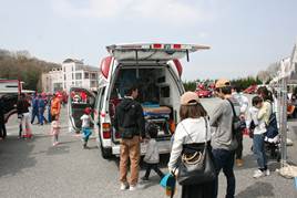 救急車展示コーナーの画像